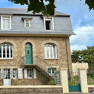 Maison 8 pièces 472500 €