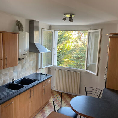 Appartement 4 pièces 220000 €