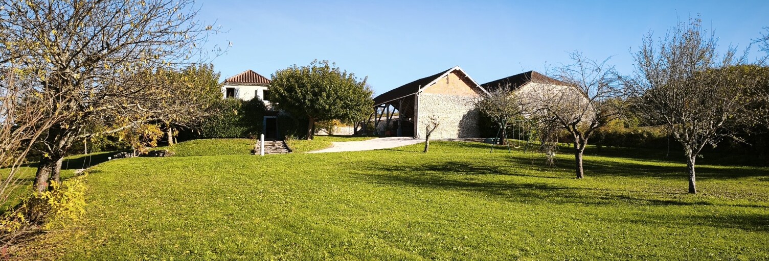 Maison 10 Pièces 223 m² à vendre à Lendou-en-Quercy (46800)