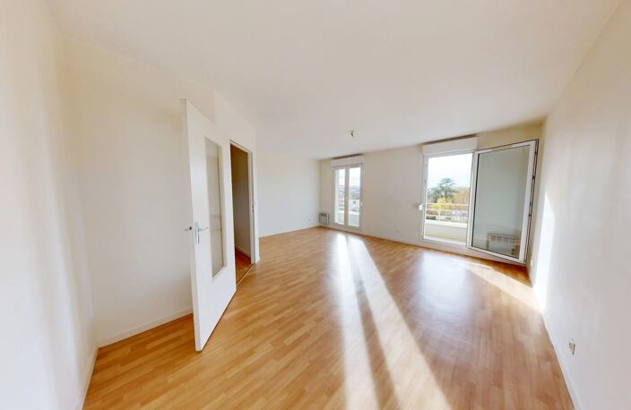 T2 lumineux avec balcon et parking - idéal premier achat ou investissement locatif - MAINVILLIERS ! — photo 3