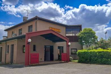 Commerce  680000 €