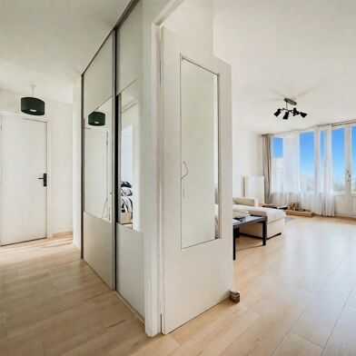 Appartement 3 pièces 251000 €