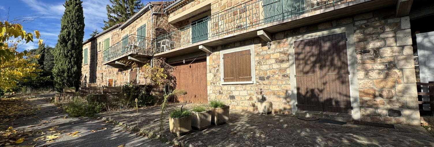 Maison 10 Pièces 292 m² à vendre à Planzolles (07230)