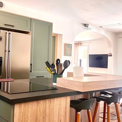 Maison 5 pièces 599000 €