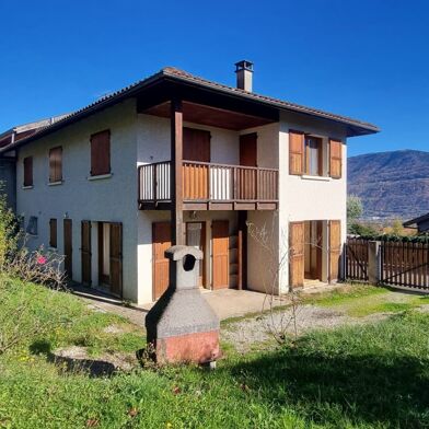 Maison 7 pièces 349000 €