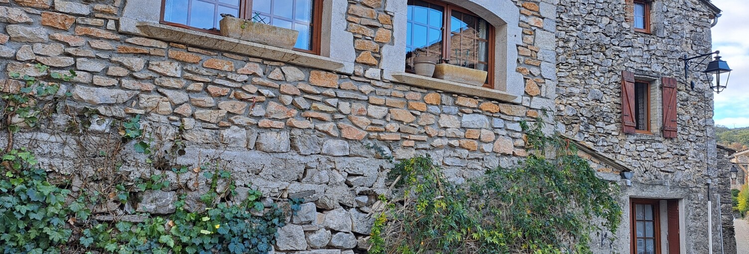 Maison 6 Pièces 102 m² à vendre à Gras (07700)