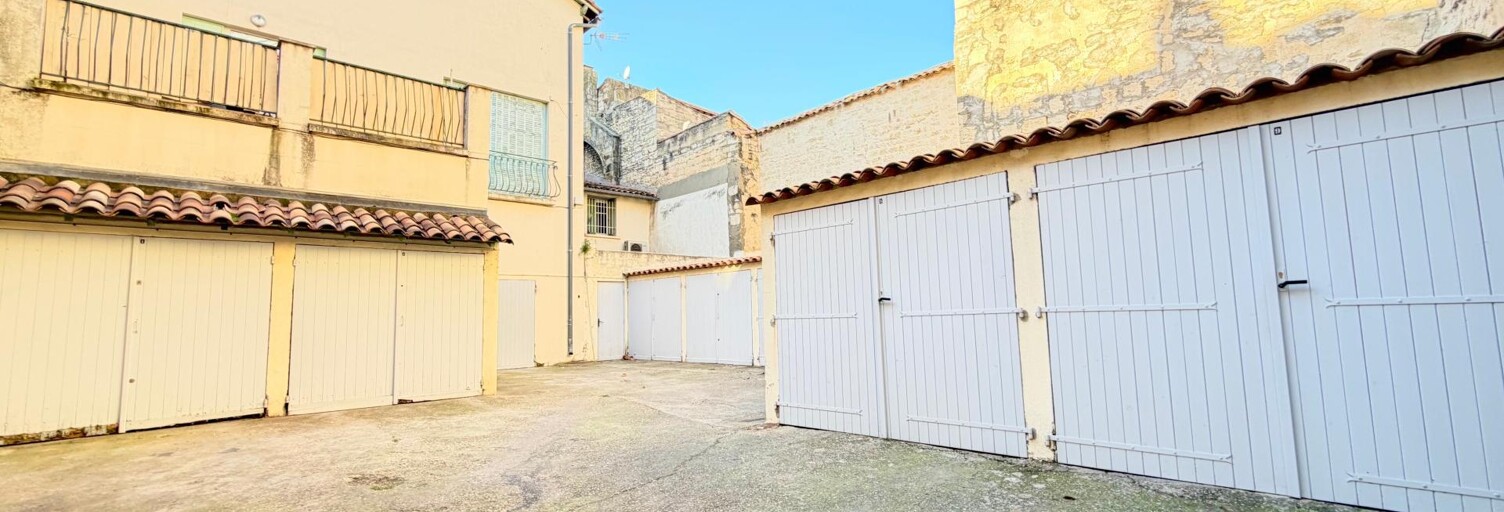 Immeuble  345 m² à vendre à Beaucaire (30300)