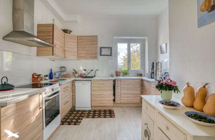 Maison de bourg de 6 pièces principales — photo 2