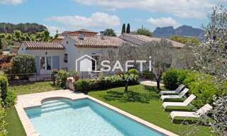 Maison 5 Pièces 126 m² à vendre à Roquebrune-sur-Argens (83520)