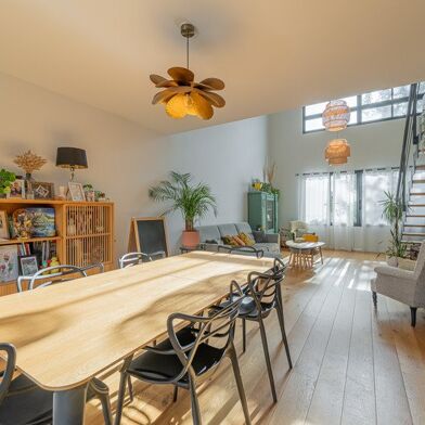 Maison 4 pièces 599000 €