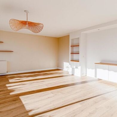 Appartement 3 pièces 307876 €