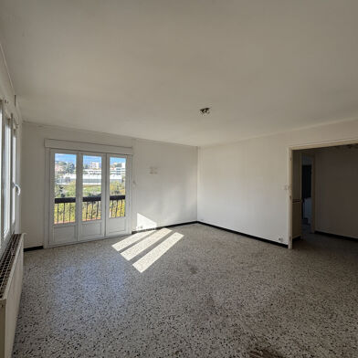 Appartement 4 pièces 110000 €