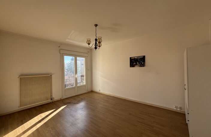 Appartement T4 de 100 m2 à rénover — photo 5