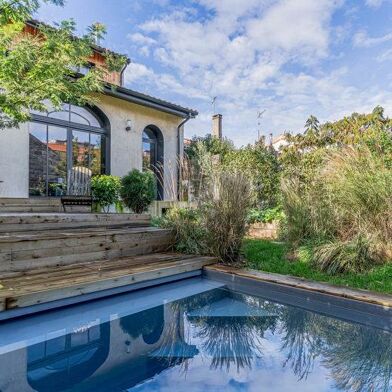 Maison 6 pièces 899000 €