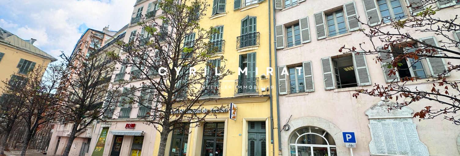 Appartement 2 Pièces 74 m² à vendre à Toulon (83000)