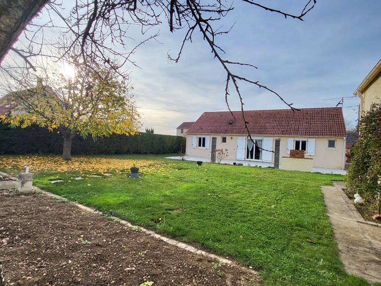 Maison plain-pied, 4 chambres, garage et jardin — photo 1