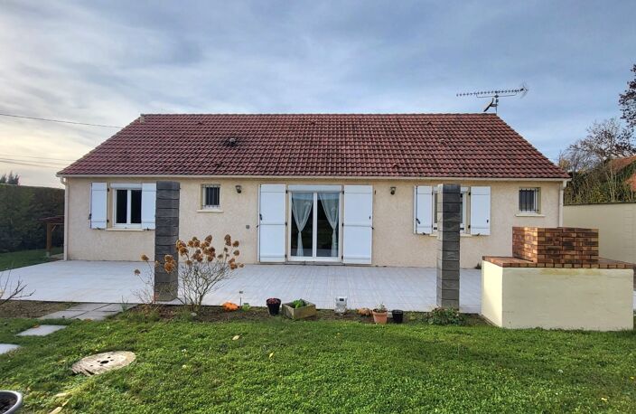 Maison plain-pied, 4 chambres, garage et jardin — photo 2