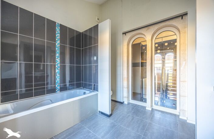 Triplex de 7 pièces principales — photo 3