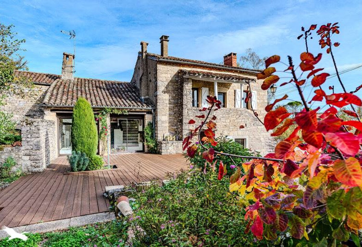 Maison en pierre de 6 pièces principales — photo 1