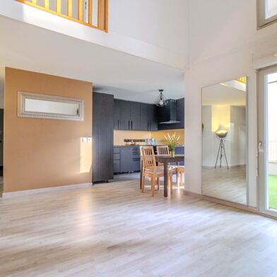 Appartement 4 pièces 359000 €