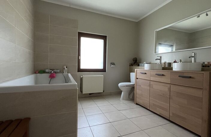 Maison en pierre de 7 pièces principales — photo 5