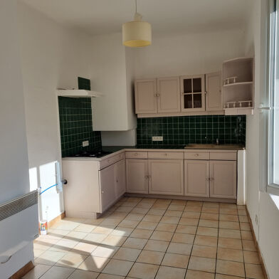 Appartement 3 pièces 690 €