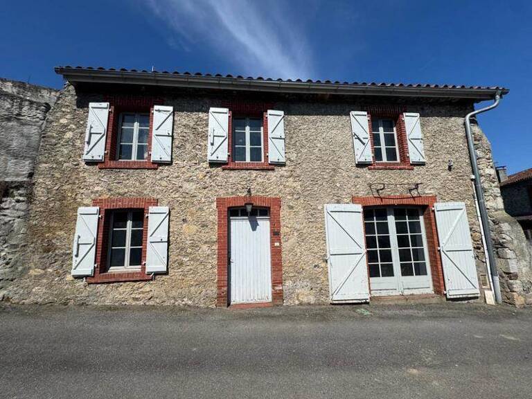 Maison en pierre de 4 pièces principales — photo 1