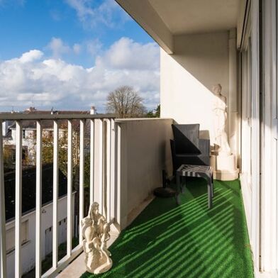 Appartement 4 pièces 234300 €