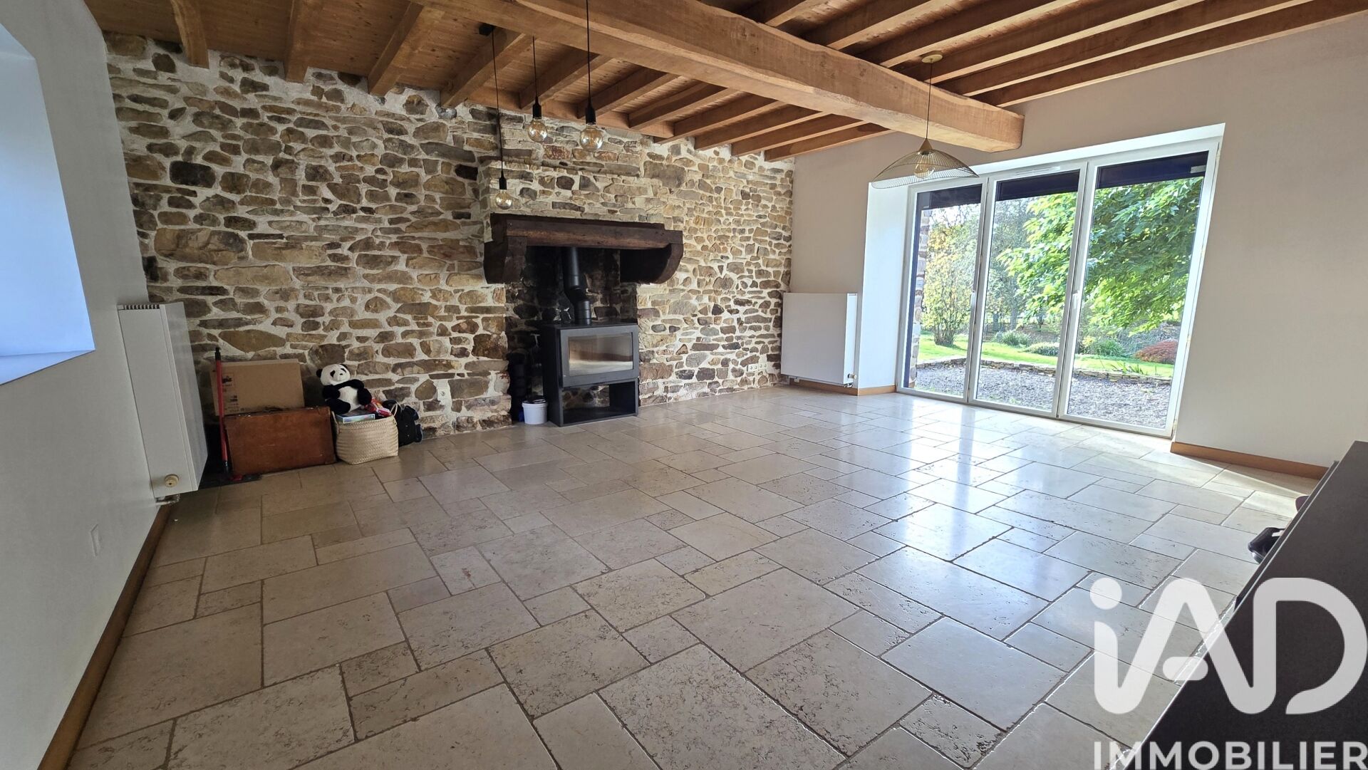 Livre-Sur-Changeon - 132m² - 5p. - 4ch.