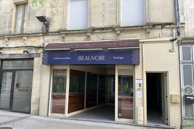 Immeuble  192240 €