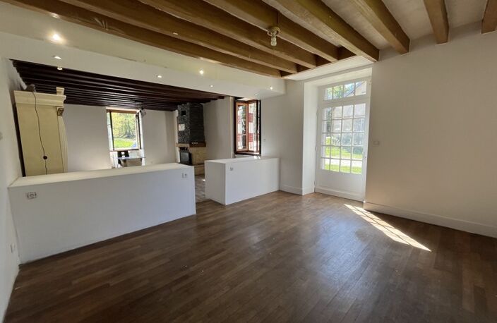 Vente maison 5 pièces 169 m² Méry-ès-Bois (18380) — photo 2