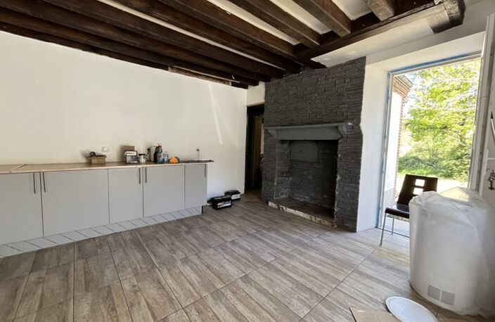 Vente maison 5 pièces 169 m² Méry-ès-Bois (18380) — photo 3