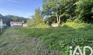 Terrain  969 m² à vendre à Le Mesnil-Saint-Denis (78320)