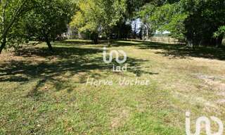 Terrain  977 m² à vendre à Polliat (01310)