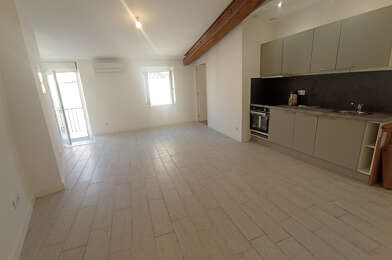 Appartement 3 pièces 868 €