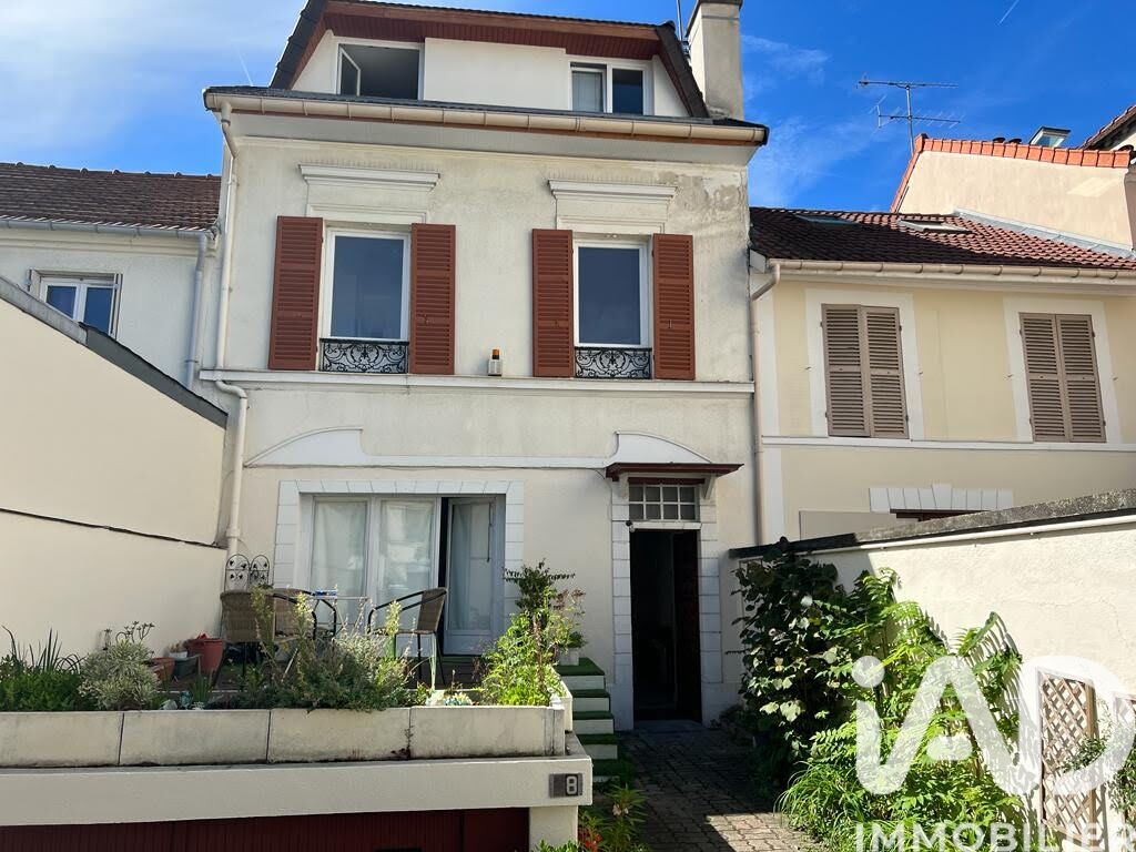 St-Maur-Des-Fosses - 123m² - 7p. - 4ch.