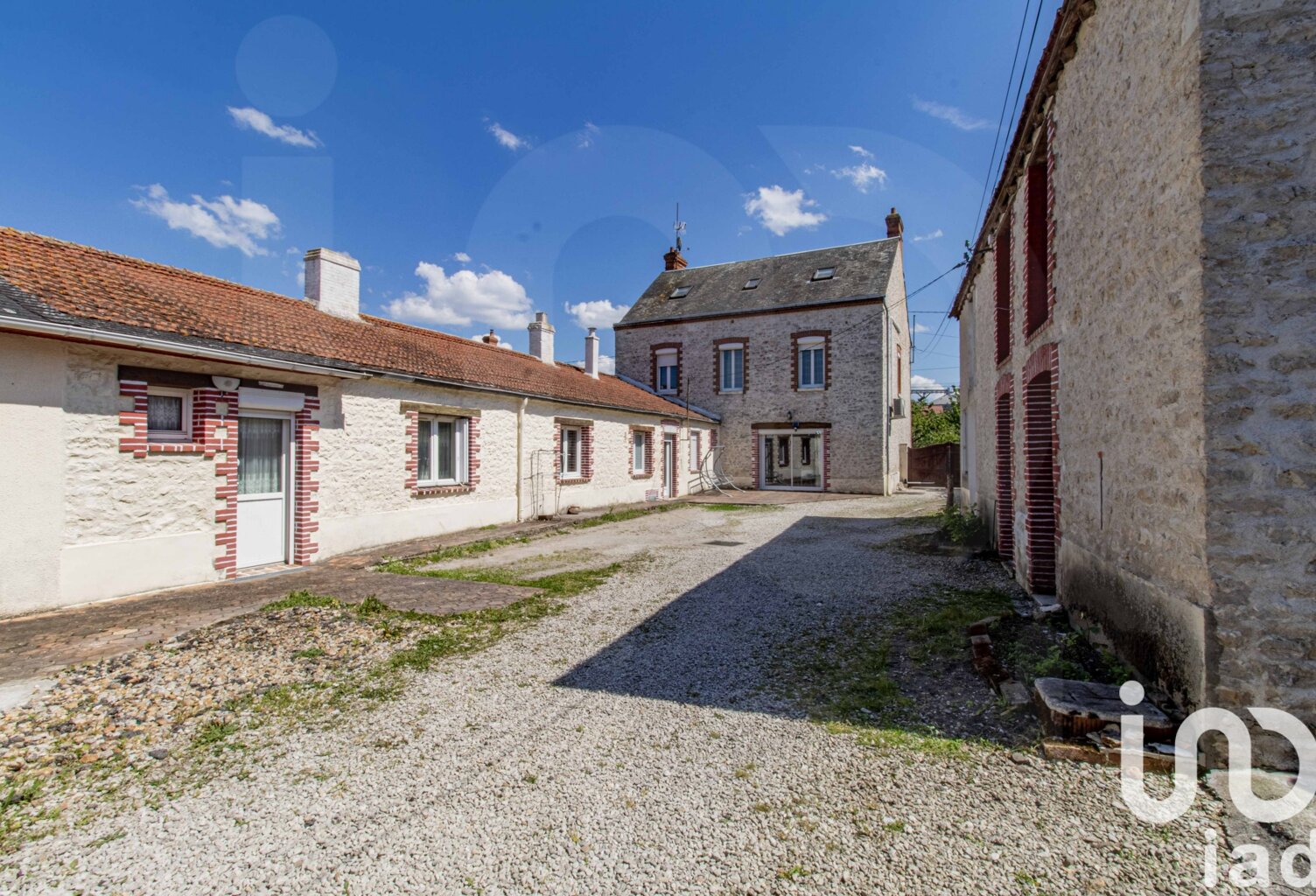 Vente Maison/villa 15 pièces — photo 1