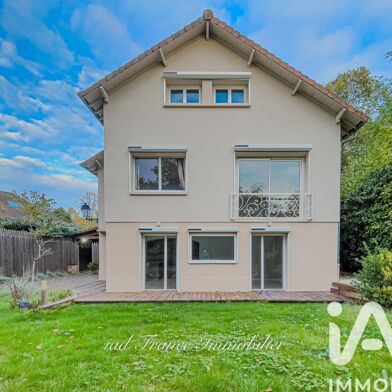 Maison 8 pièces 840000 €