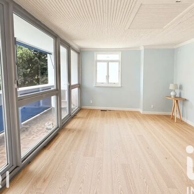 Appartement 3 pièces 160000 €