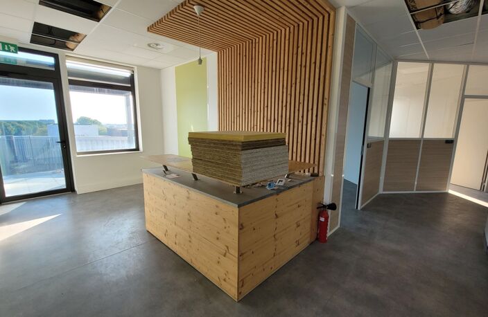 Bureau — photo 2