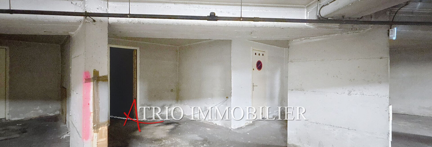 Garage   m² à louer à Cagnes-sur-Mer (06800)