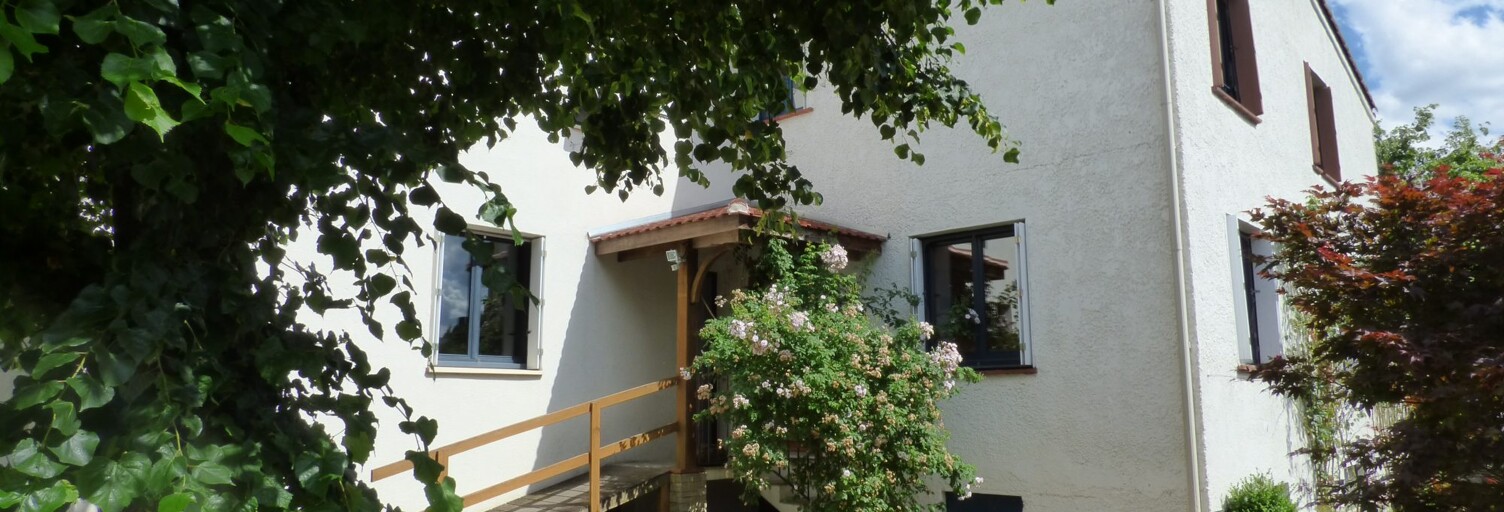 Maison 9 Pièces 176 m² à vendre à Chantonnay (85110)