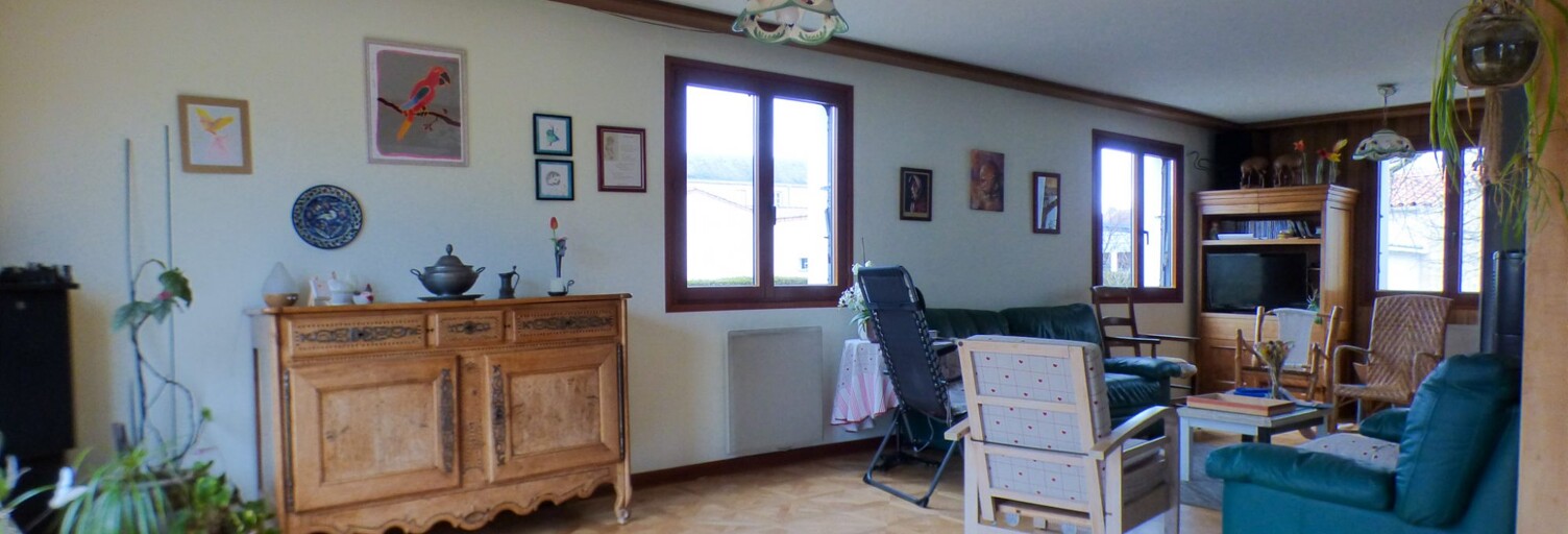 Maison 9 Pièces 176 m² à vendre à Chantonnay (85110)