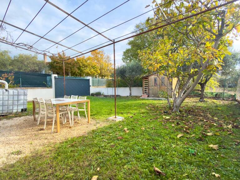 Maison rénovée avec jardin MERINDOL — photo 1