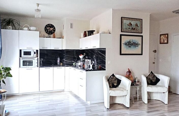 Cannes Californie – Lumineux appartement avec balcon et dressing — photo 4
