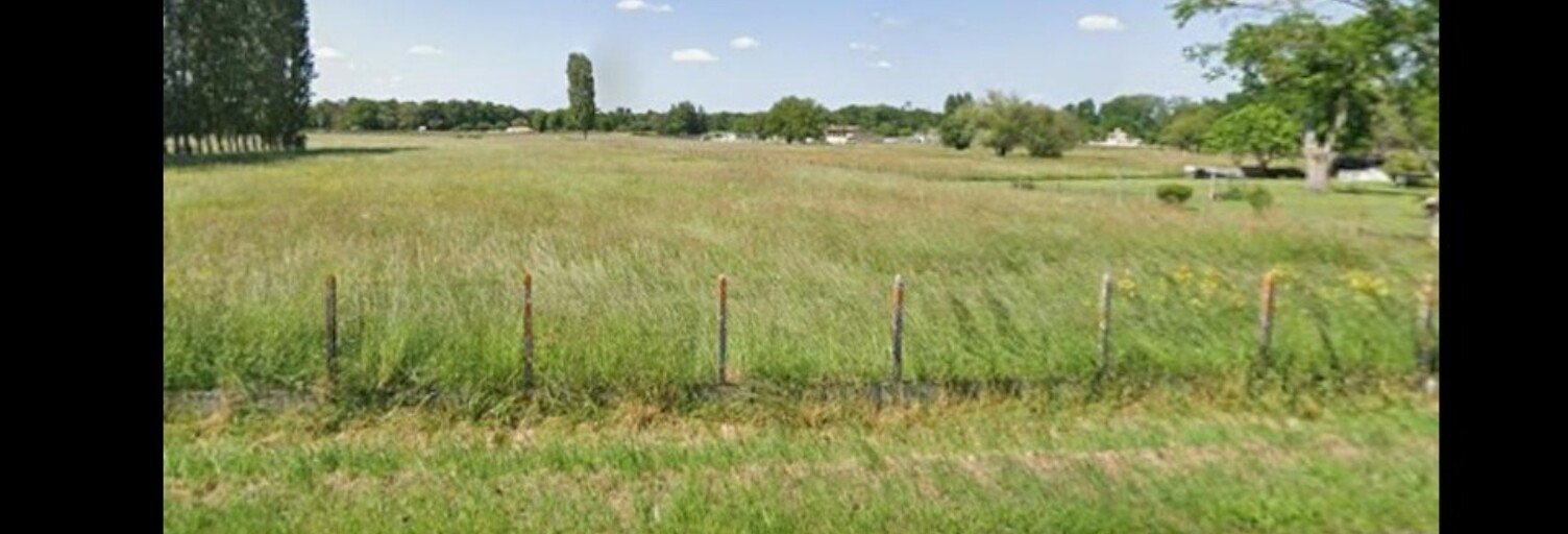 Terrain  790 m² à vendre à Saint-Savin (33920)