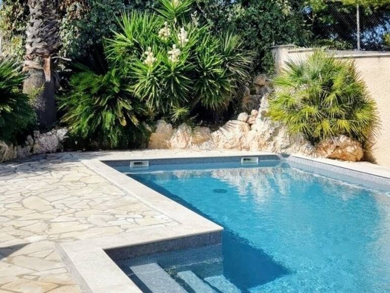 GRANDE MAISON RENOVEE AVEC APPARTEMENT T2 INDEPENDANT ET PISCINE — photo 1