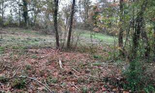 Terrain  2000 m² à vendre à Eyraud-Crempse-Maurens (24140)