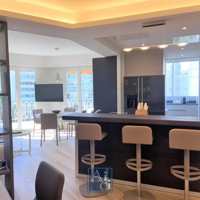 Appartement 3 pièces 2500 €