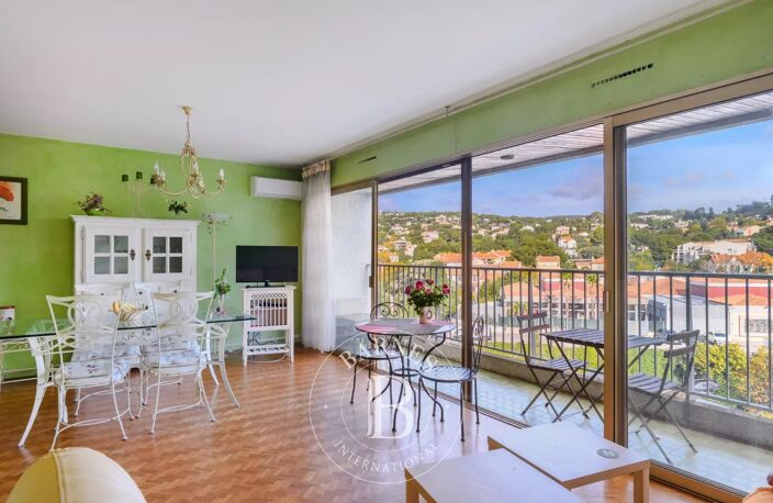 CASSIS - CENTRE - APPARTEMENT T2 - IDÉAL PIED À TERRE — photo 3